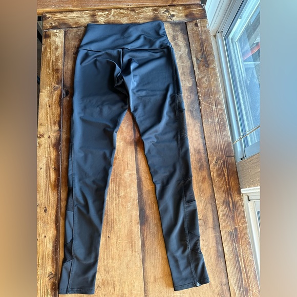 Onzie Women's Black Mesh Bandage Paneled Yoga Pants - Picture 6 of 12